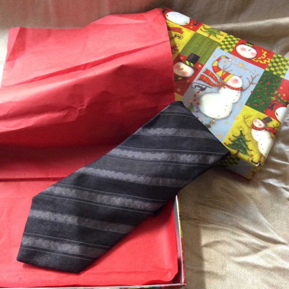 TIEBR1- Black with Silver Diagonal Striped Tie
